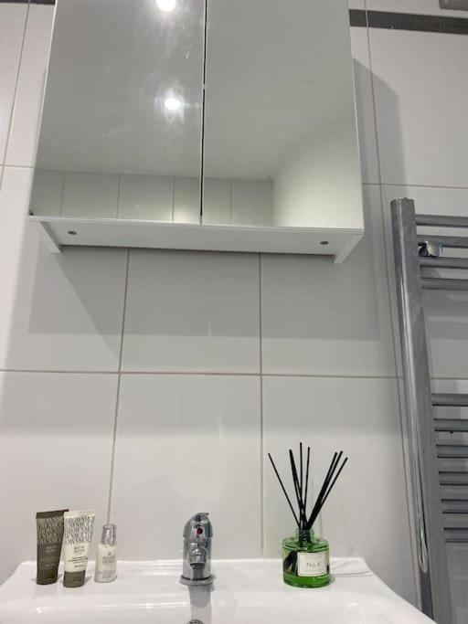 Central Leeds Townhouse With Private Roof Garden Sleeps 4 Luaran gambar